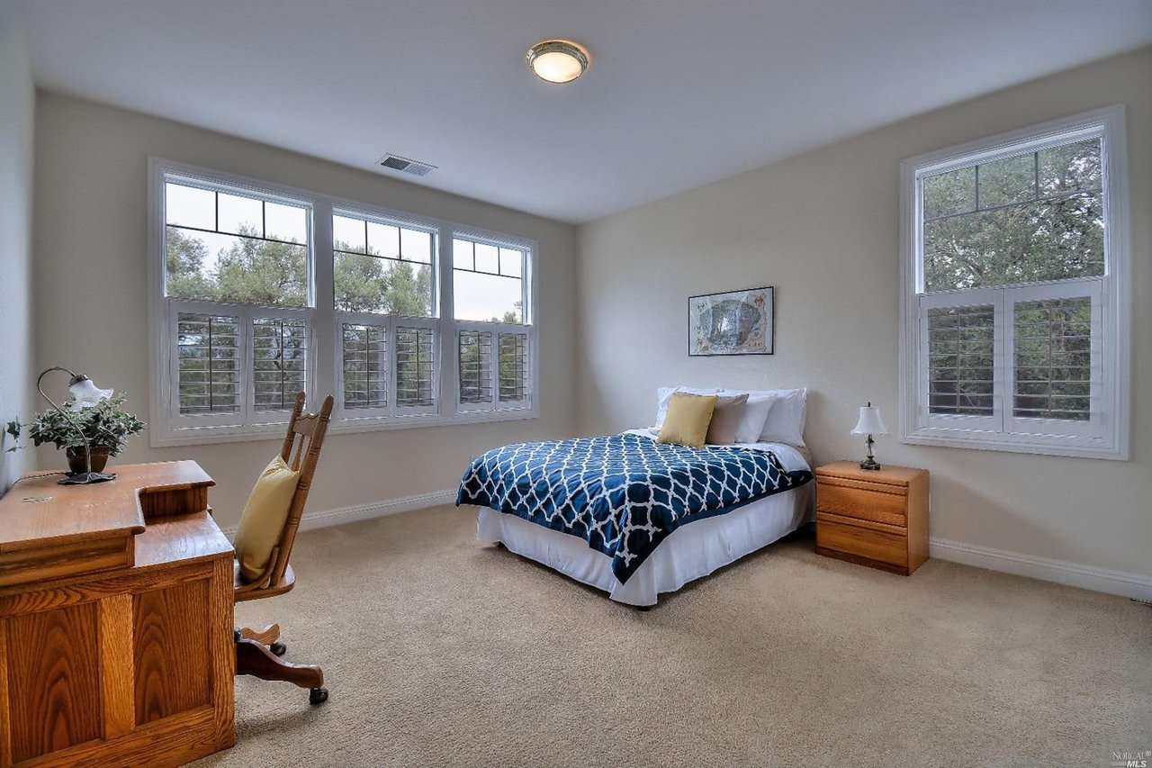 824 Olive Glen Ct