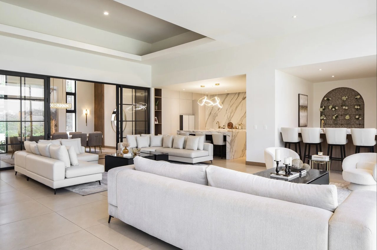 Contemporary Luxury Garden Estate, Heredia