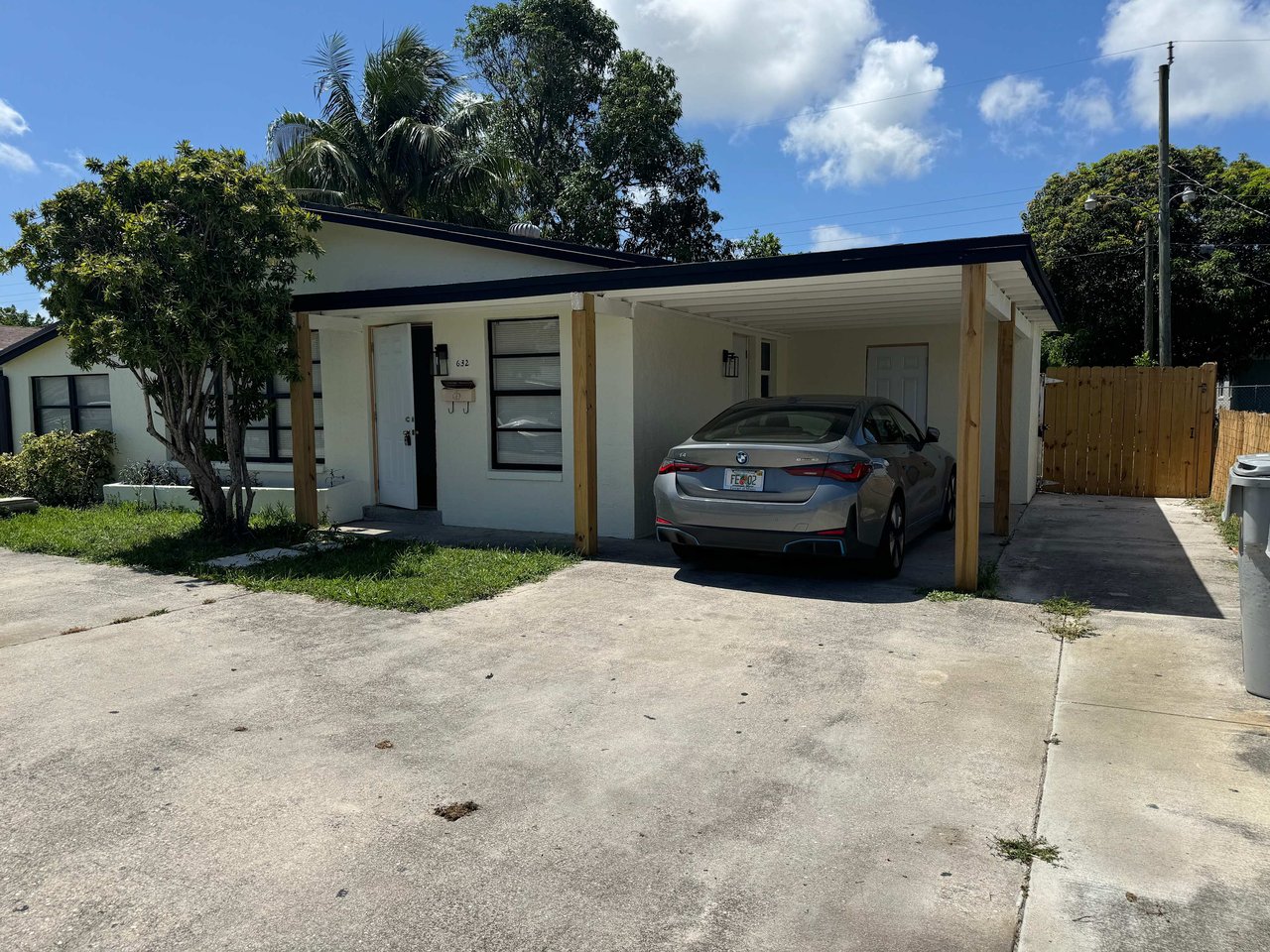 632 NW 19th St Pompano Beach FL-33060