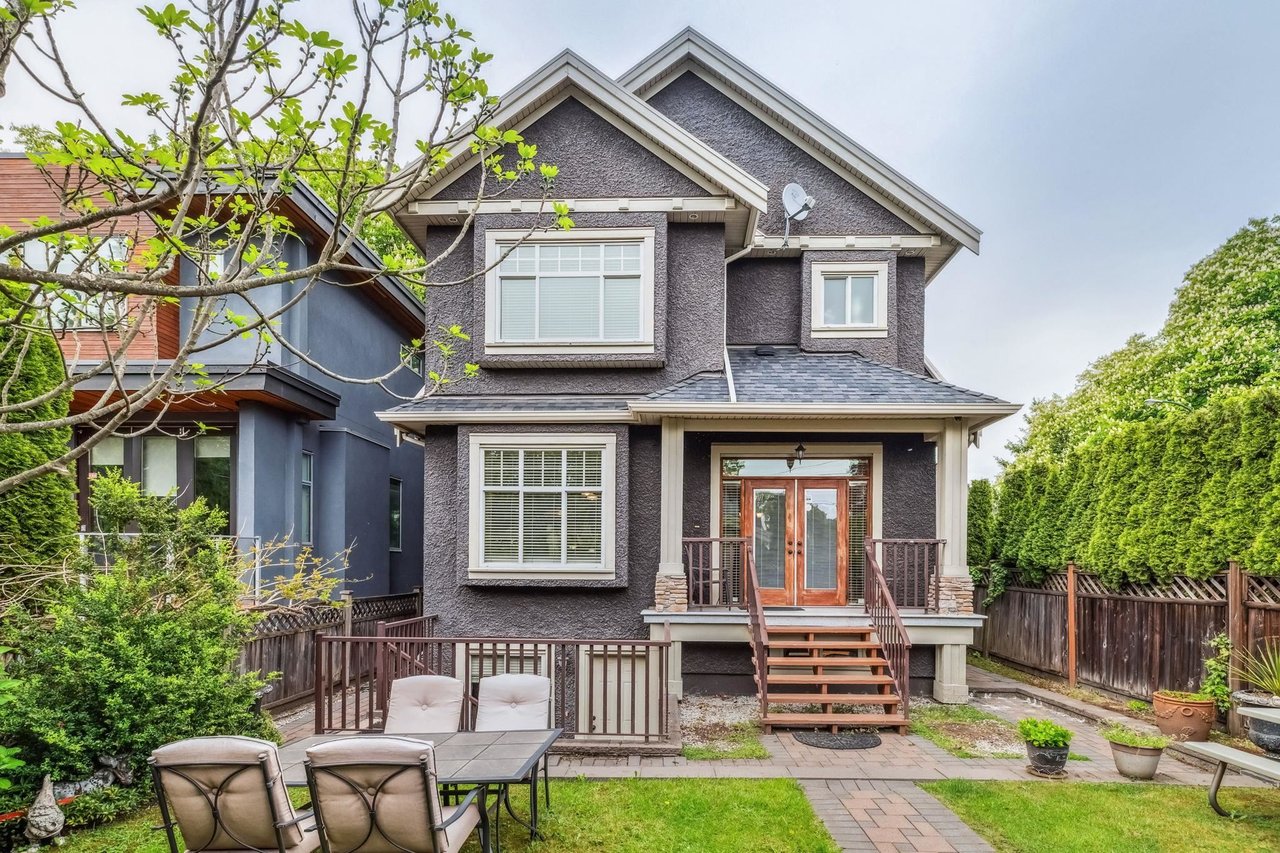 2806 W 12th Ave