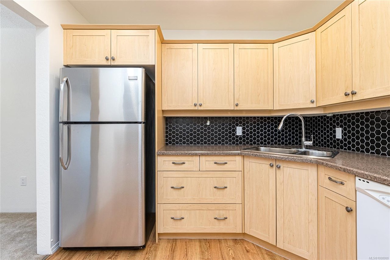410-71 Gorge Rd