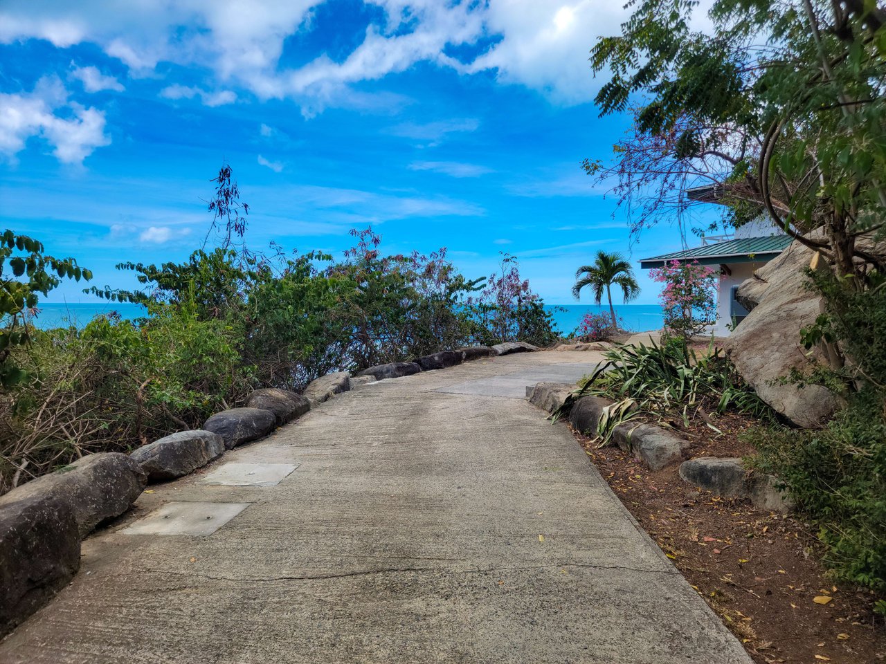 036 Villa 28 Lambert BeachFront