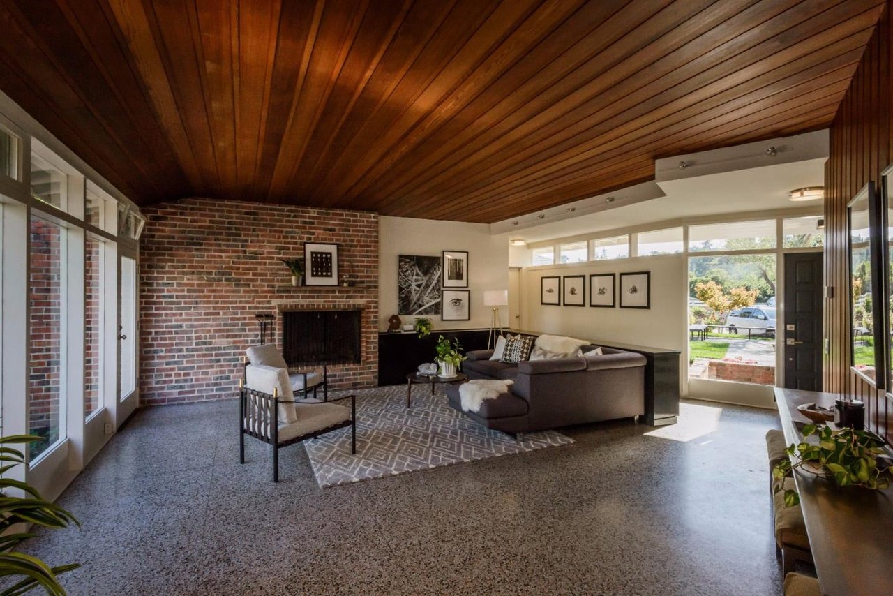 21 Hayward Ct