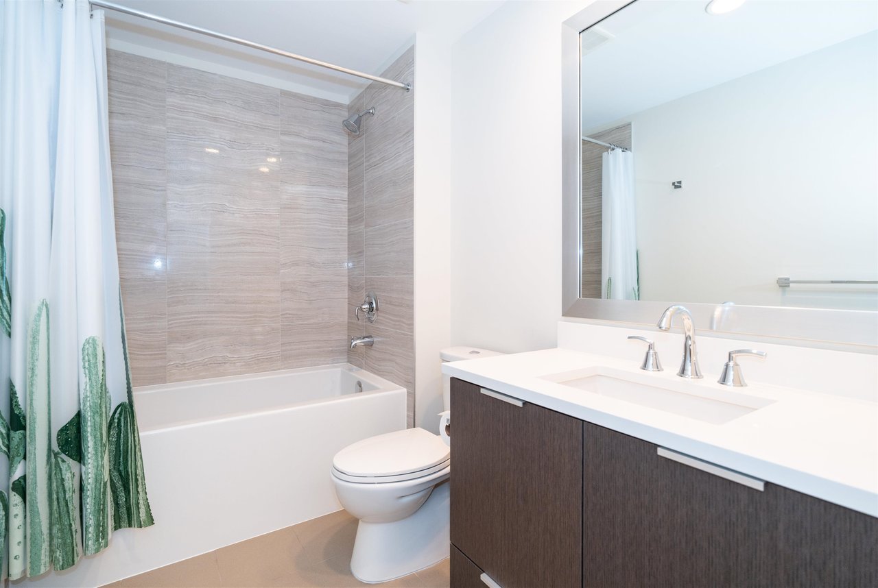 916-8688 Hazelbridge Wy