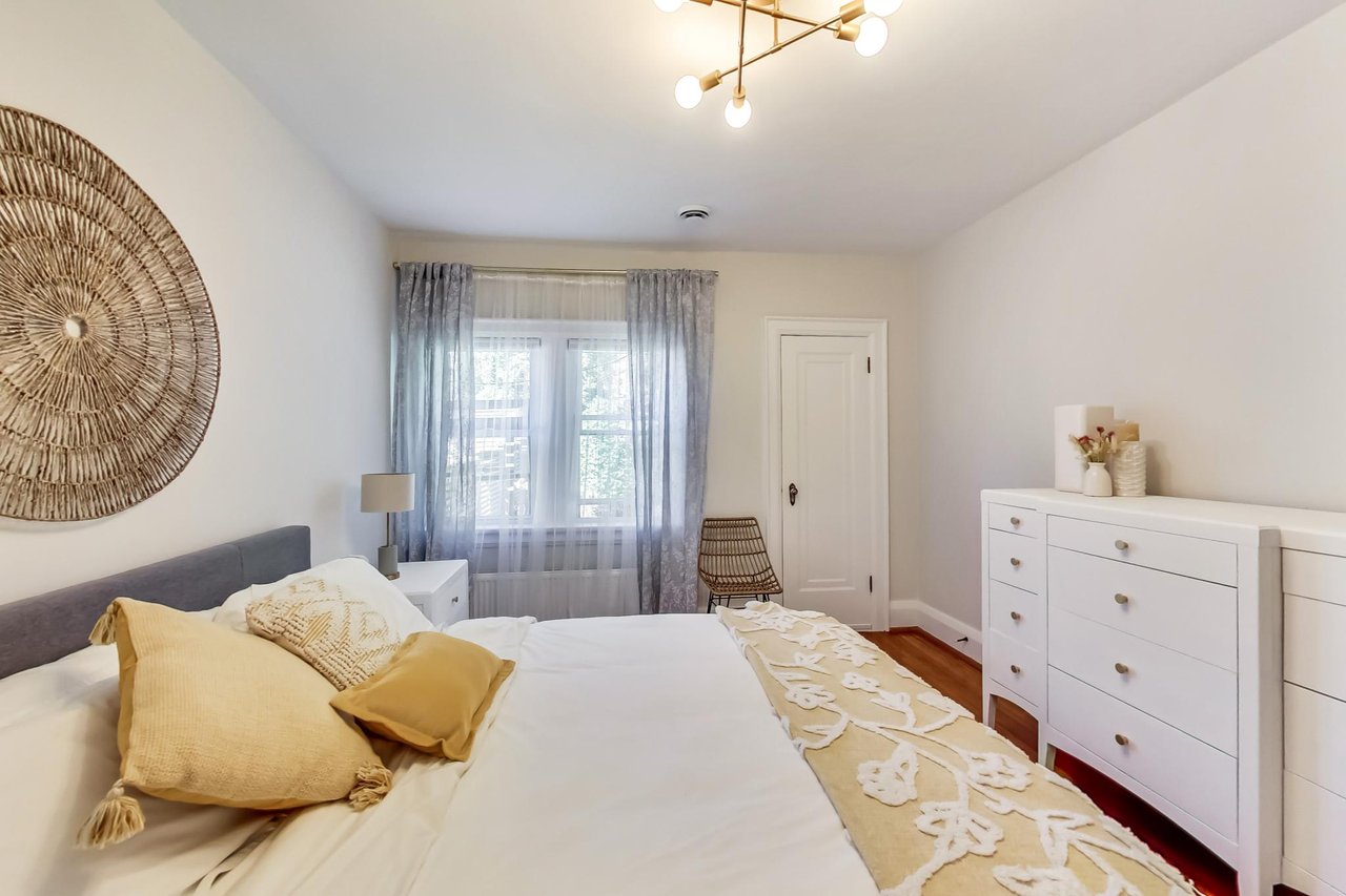 14 Armadale Avenue in Swansea Bloor West