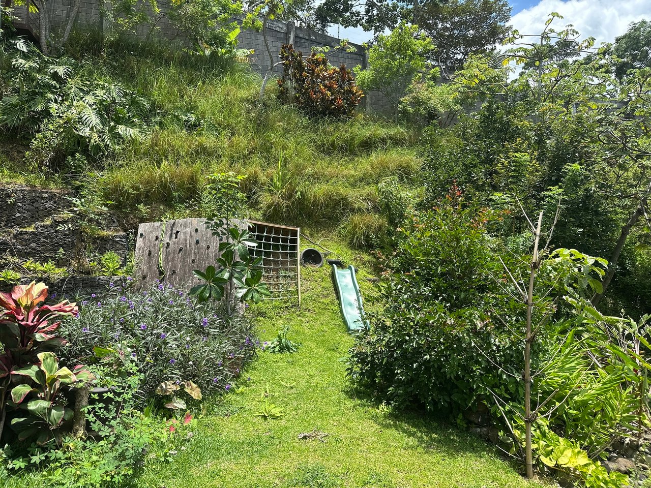 Sustainable Smart Home, Ciudad Colon, San Jose