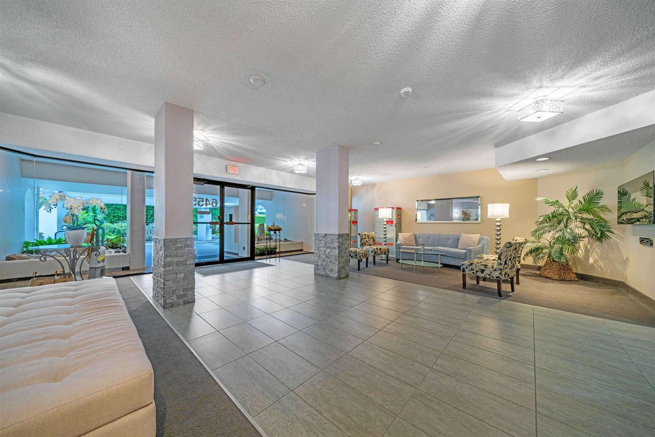 301-6455 Willingdon Avenue, Burnaby