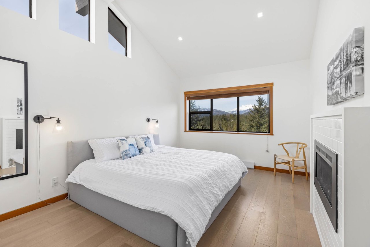 406-3317 Ptarmigan Pl