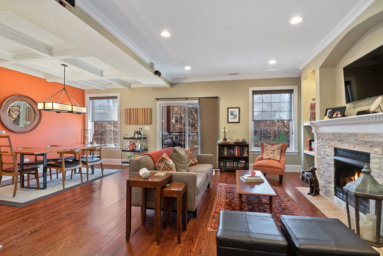 6335 N Magnolia Avenue # 2S