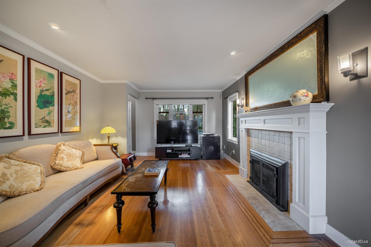 2885 W 20th Ave