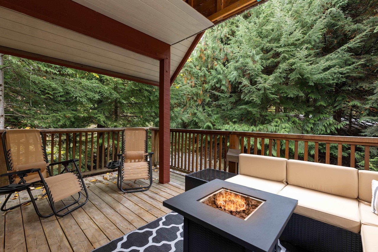 2154 Whistler Rd
