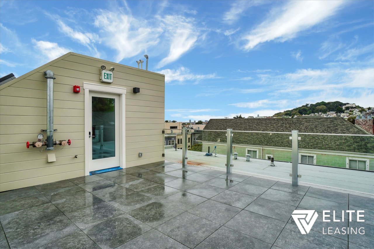 1010 Stanyan St., #2
