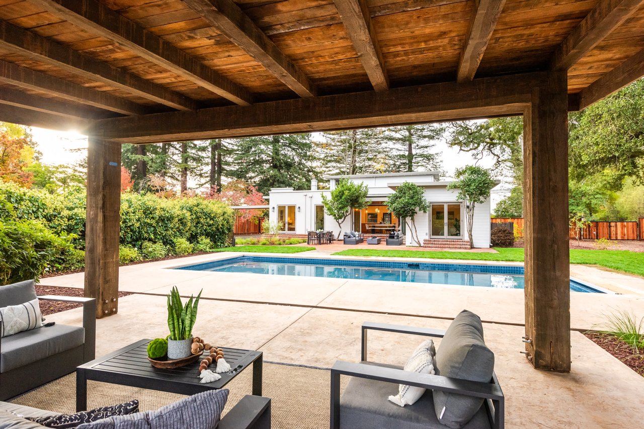 Healsburg Downtown Estate