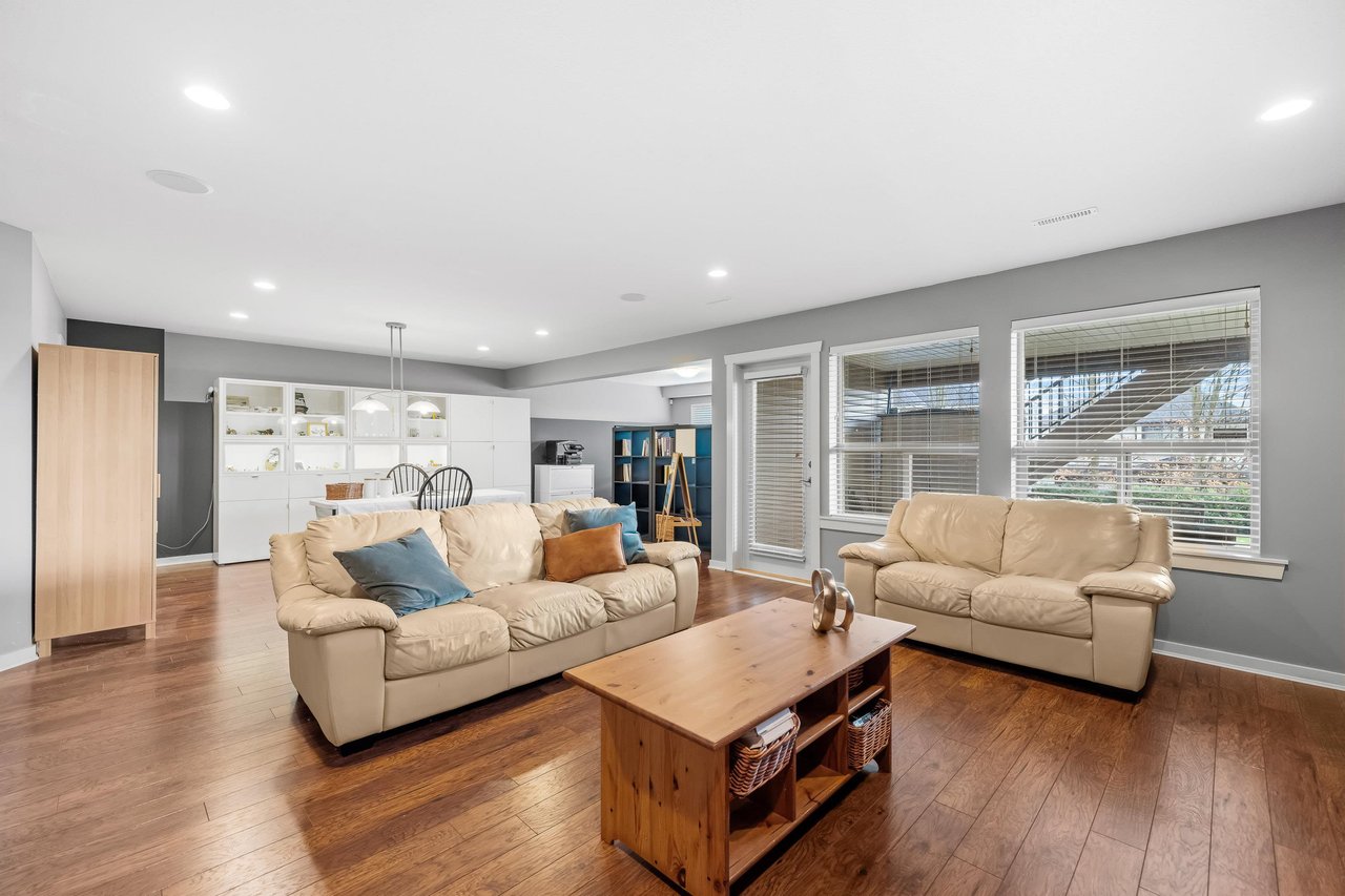 3386 Horizon Dr