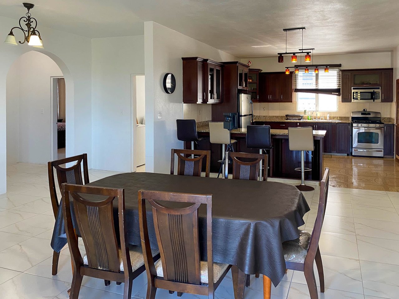 192 Penthouse Three Bedroom Apartment in Belle Vue