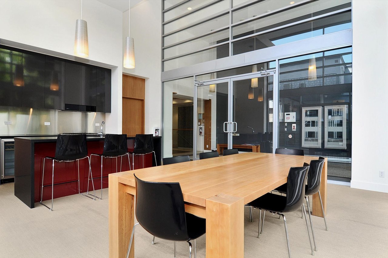 503-1530 W 8th Ave