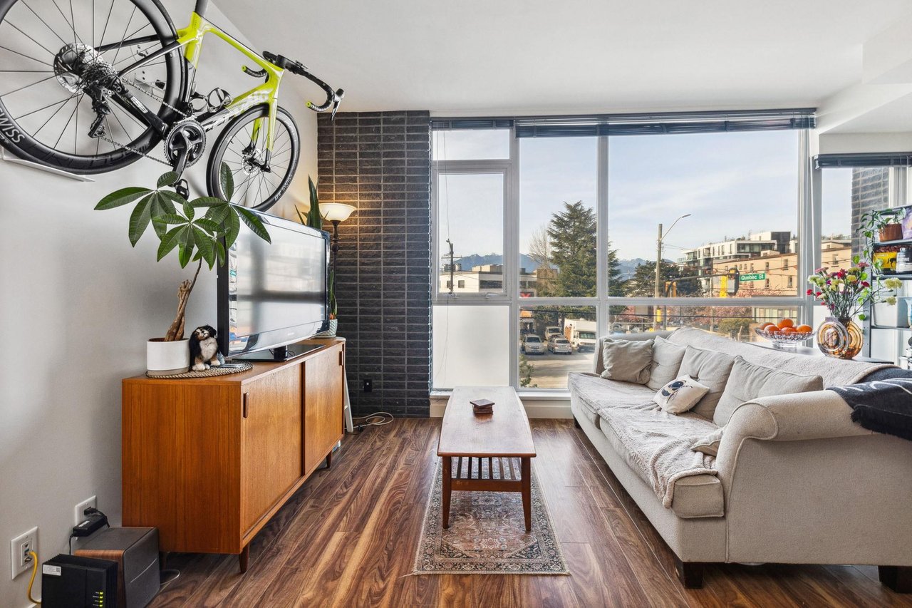 213-2511 Quebec St