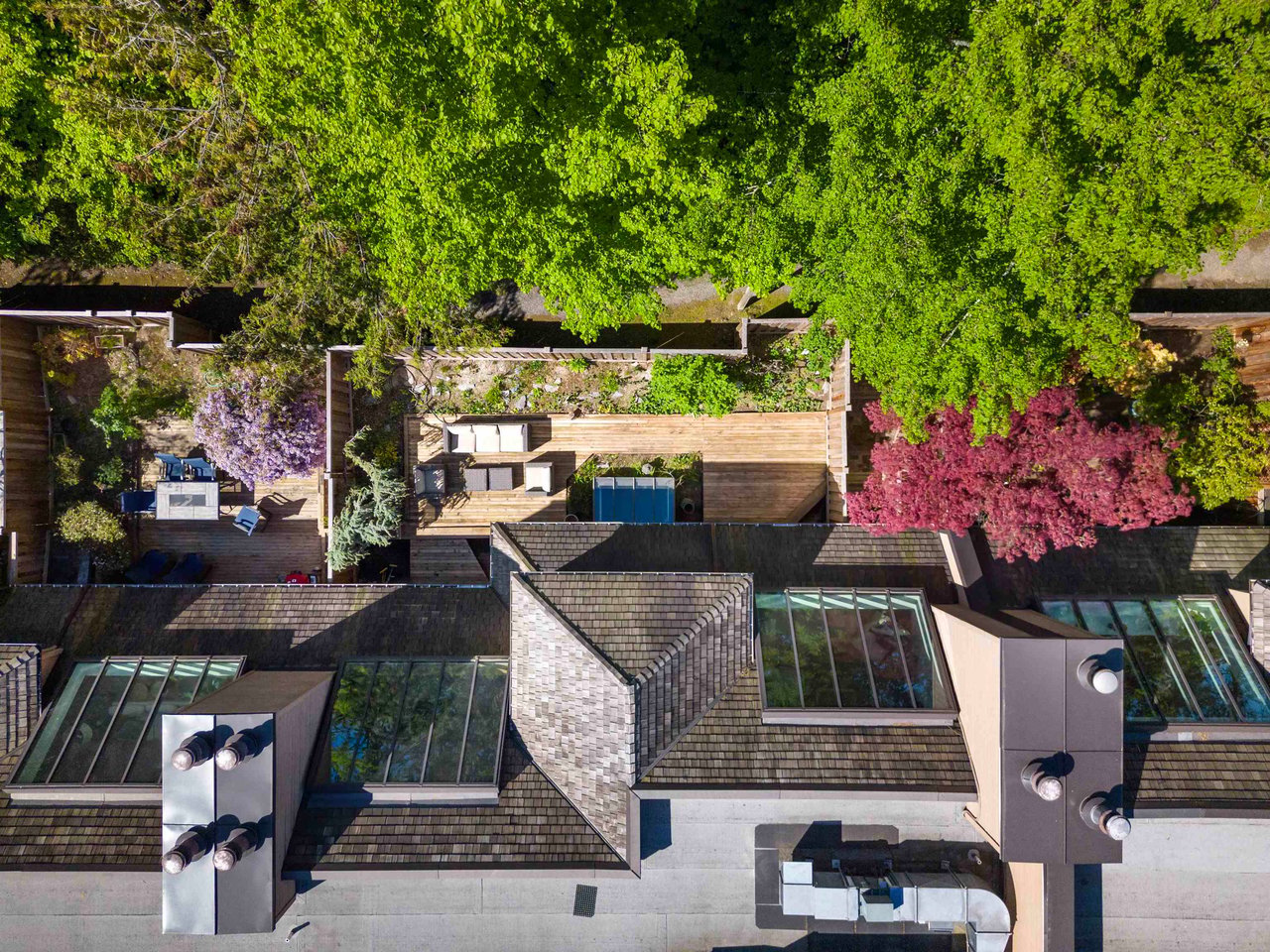10-3980 Canada Way, Burnaby