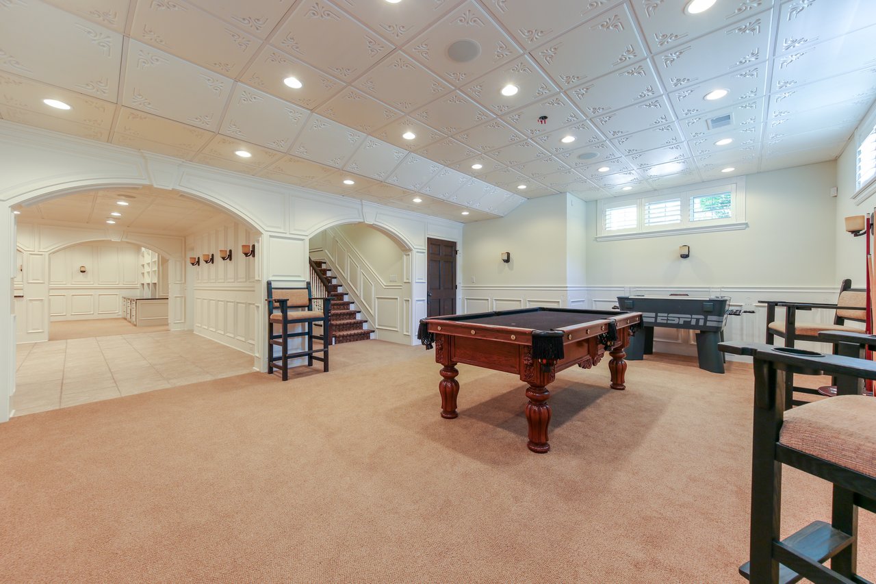 This Sophisticated Home Features A Commanding Presence 
