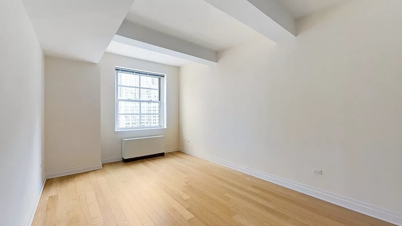 21 W St #10H