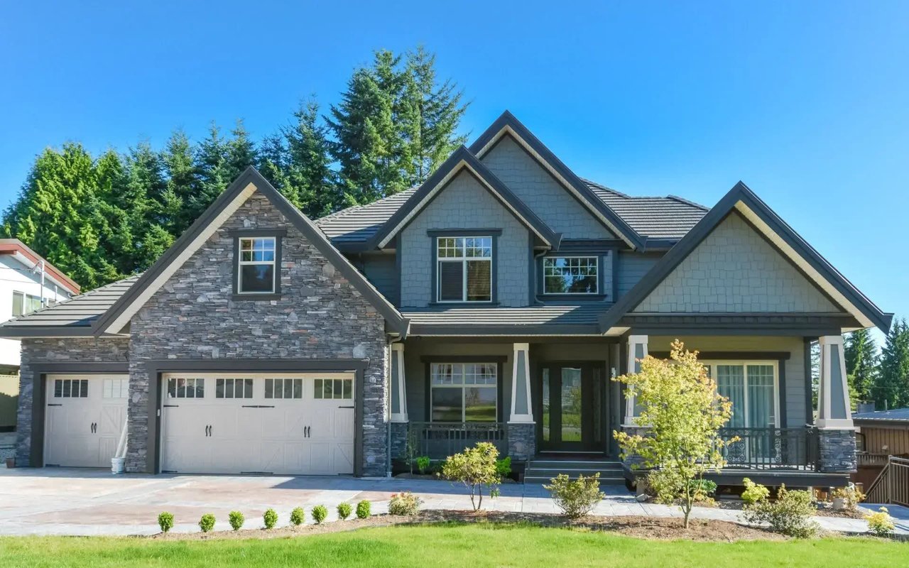 123 Luxury Presence Ave