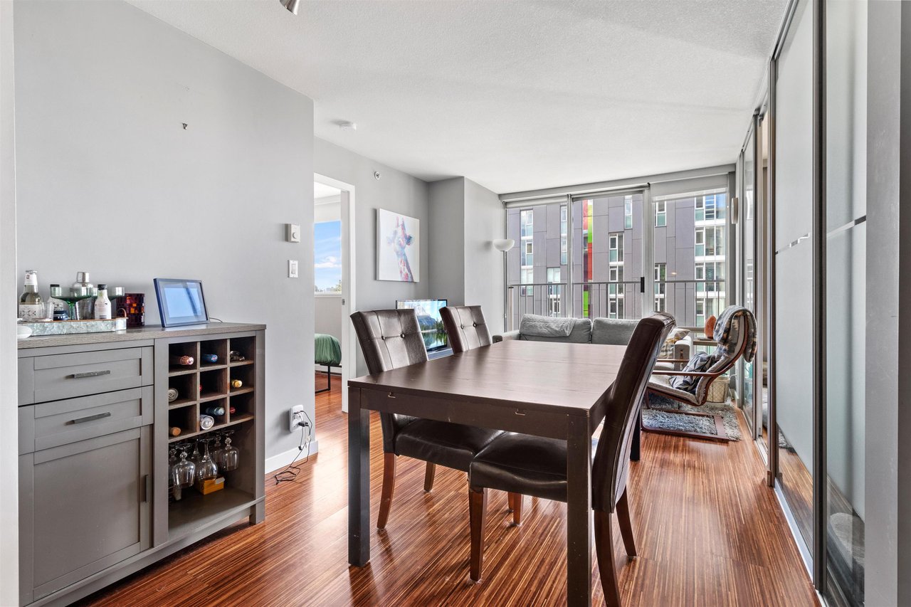 708-328 E 11th Avenue, Vancouver