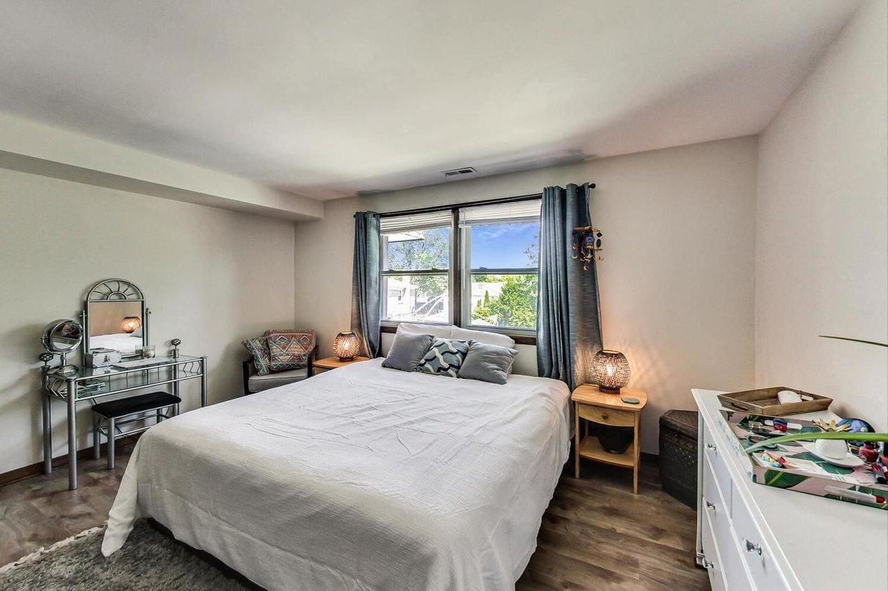 4540 N Linder Avenue # 3C