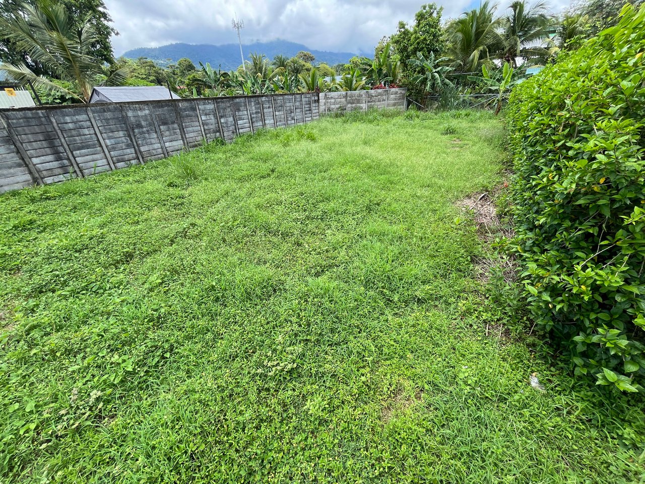 Great Lot Ready to Build, Uvita Whale Tail.