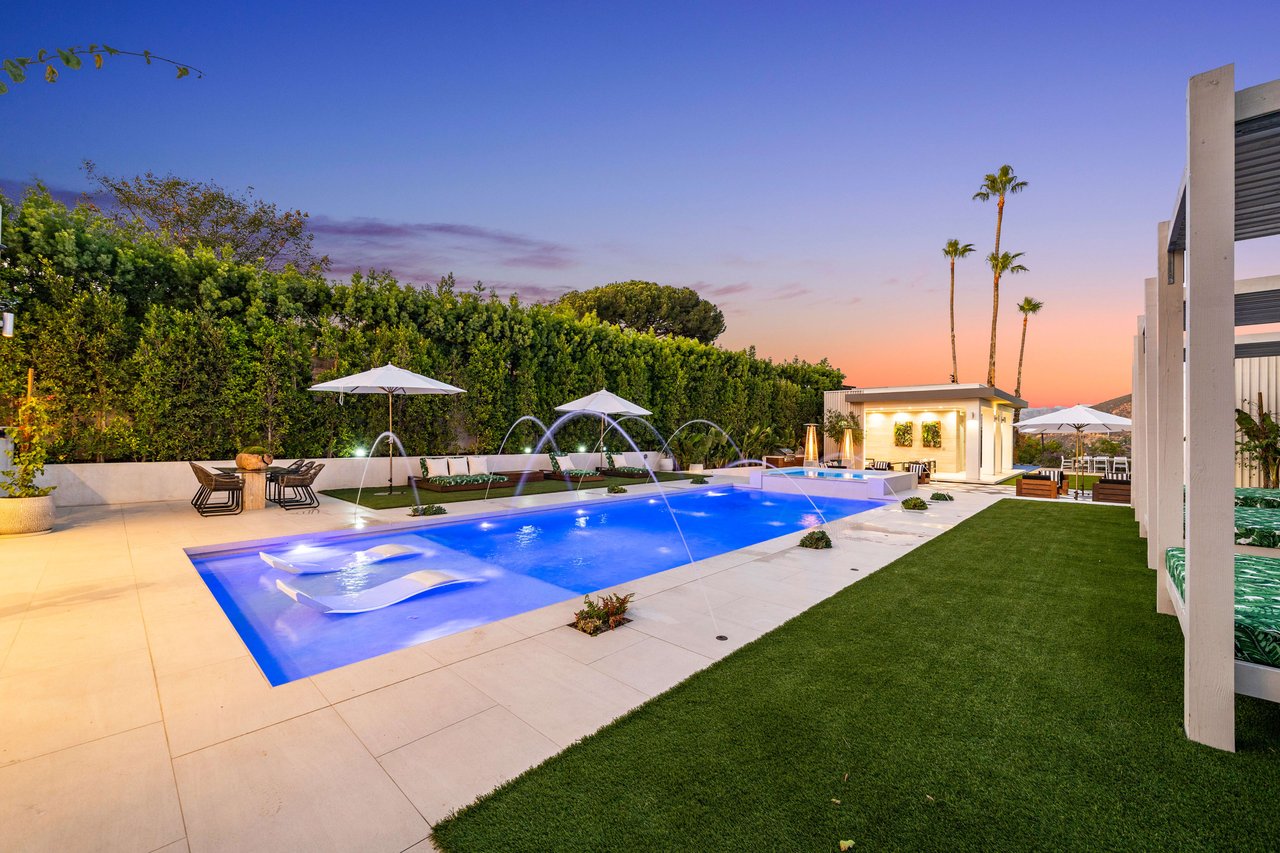 The Apex HH | 7115 Macapa Drive