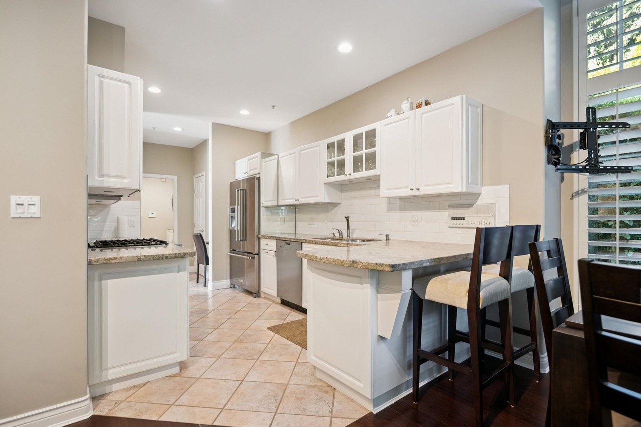 1271 3rd Street, West Vancouver