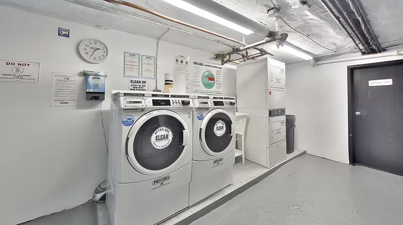 210 East 38th Street, Apt 5-D