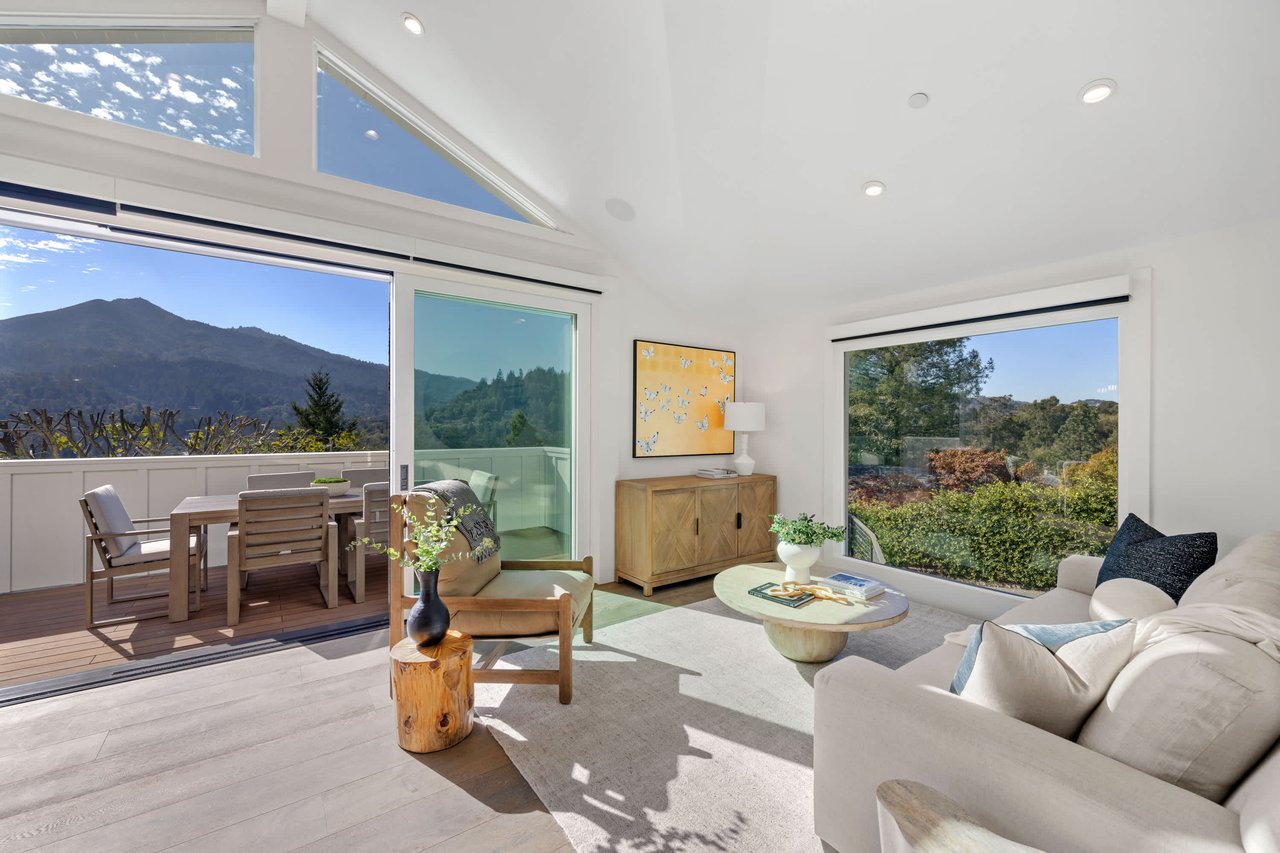 Exceptional Contemporary Renovation