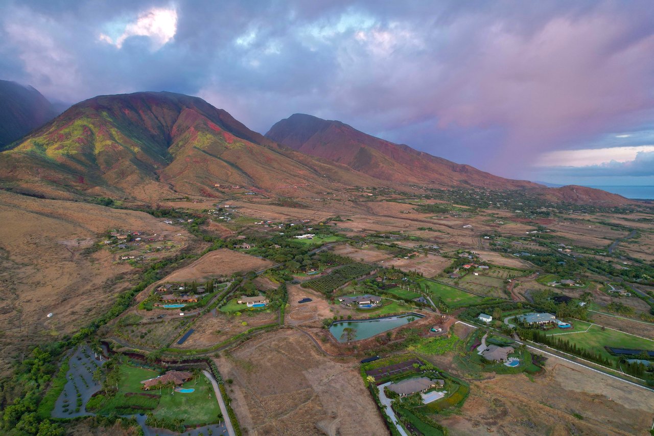 Buying a Home in Launiupoko: What Every Buyer Should Know