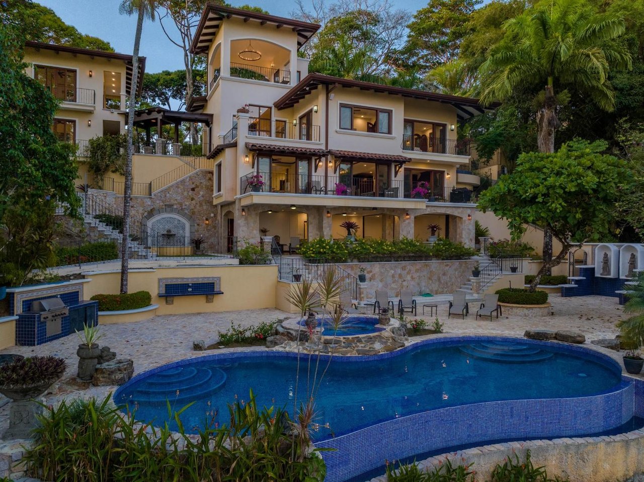 Private Ocean View Estate, Dominical, Puntarenas
