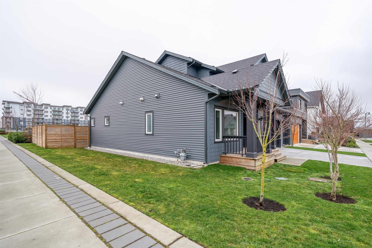 2465 Wren Dr