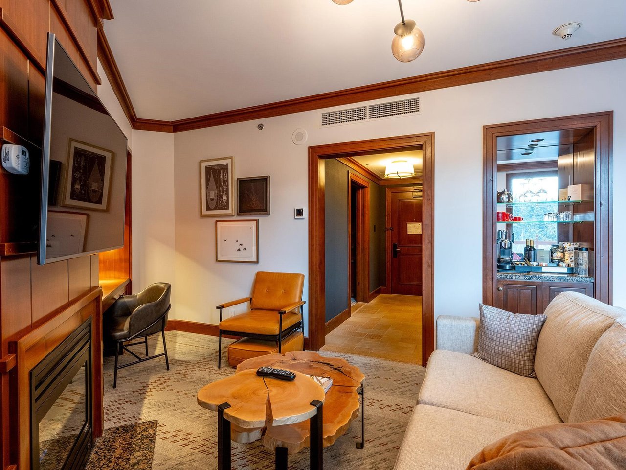 410-4591 Blackcomb Wy