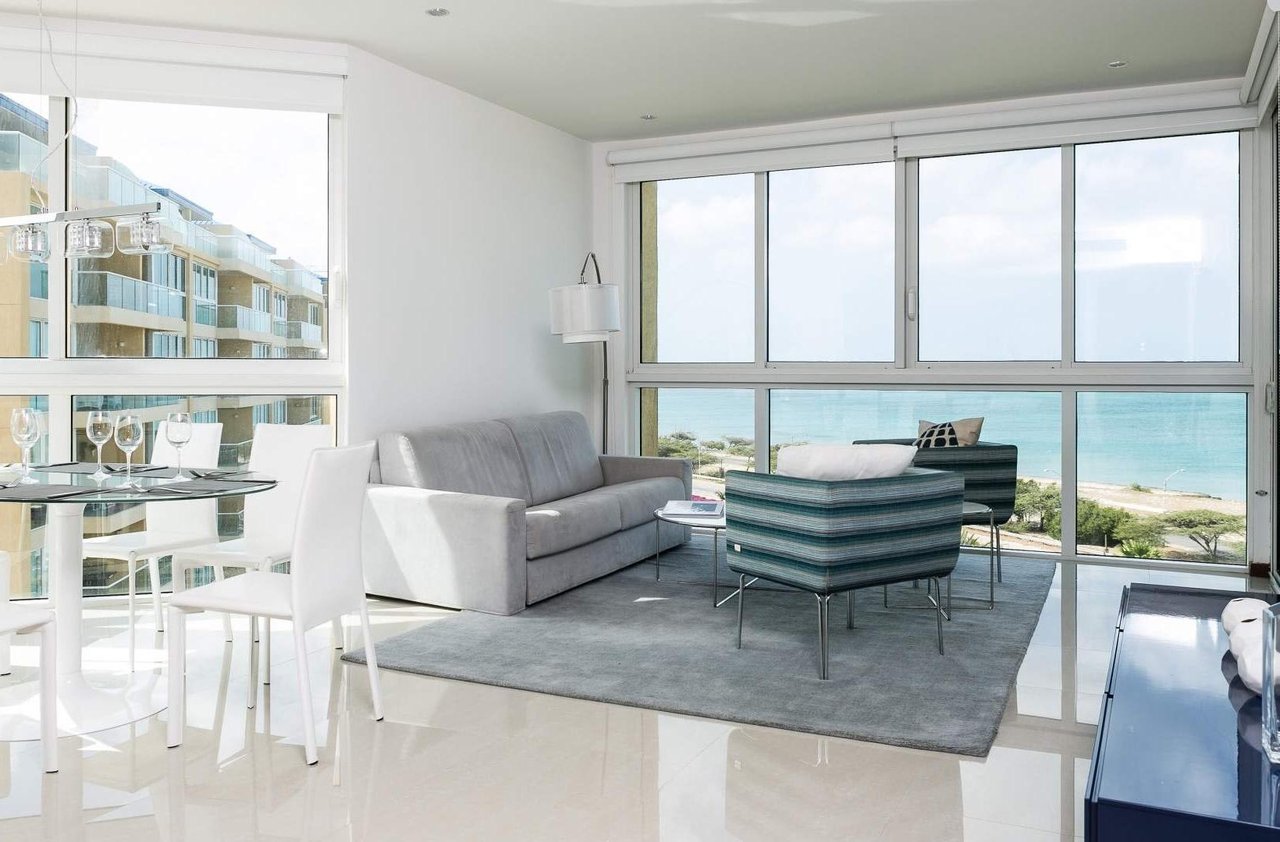 Blue Residence 216