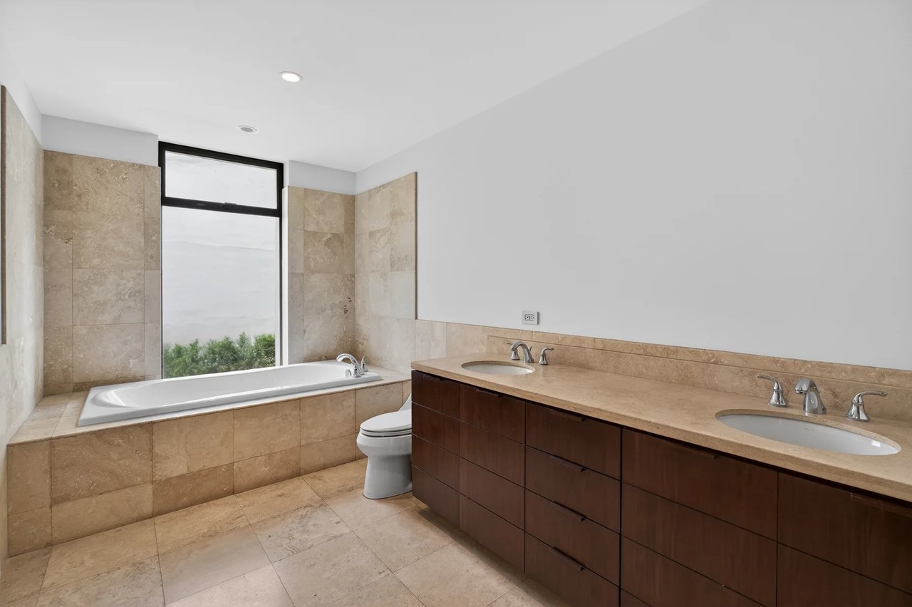 Ground Floor Luxury Residence, Escazu, San Jose