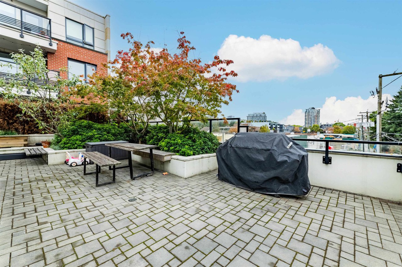 409-2477 Carolina Street, Vancouver
