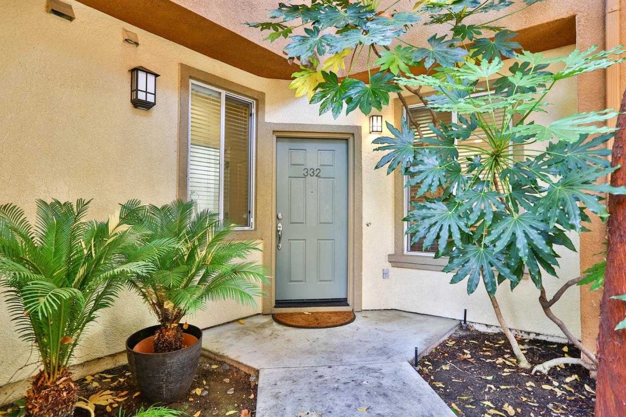 332 Ribbonwood AVE