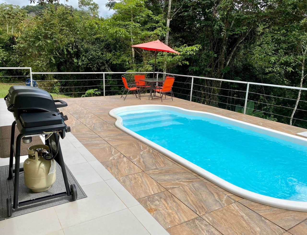  Affordable & Charming 1 bedroom Villa with Pool in gated community, immersed in the rainforest close to Quepos  