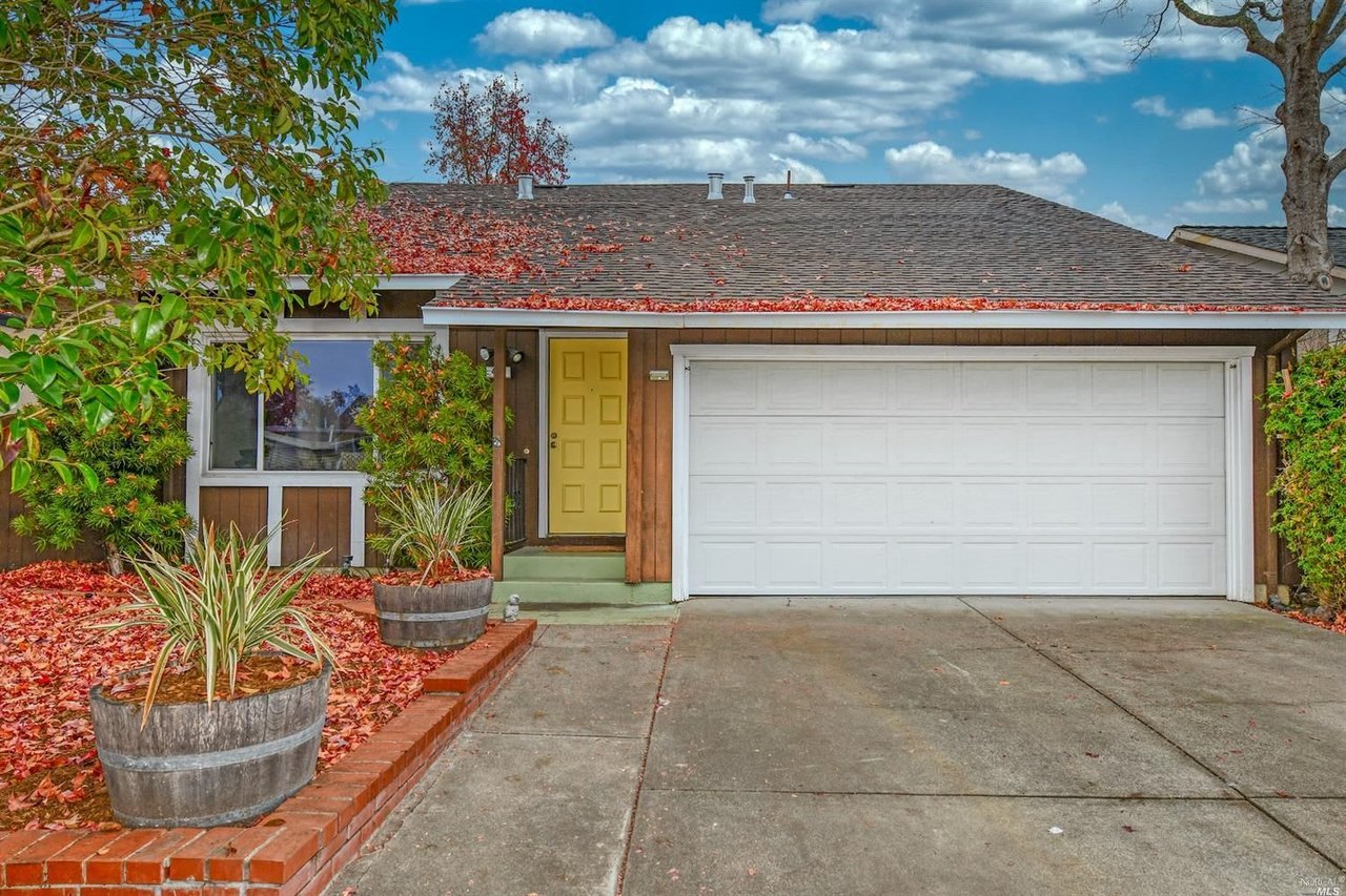 424 Simi Pl