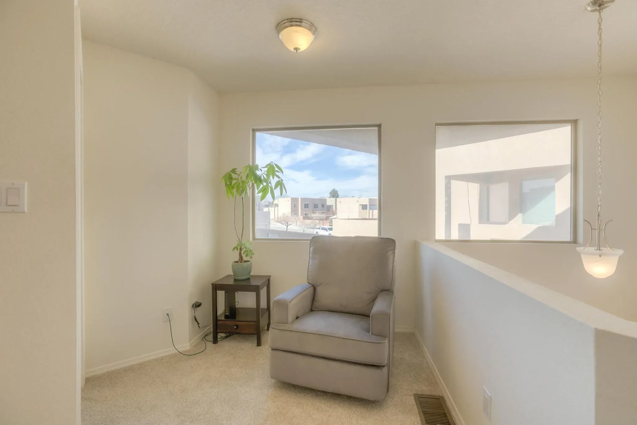 5008 Sala De Tomas Dr NW