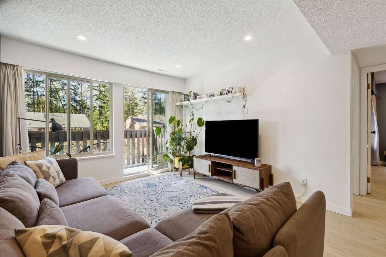1894 Purcell Way, North Vancouver