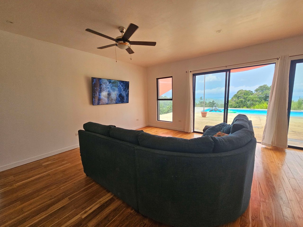 Ocean and Mountain View 3-Bedroom Home in Ojochal, Costa Rica - Casa Paradise