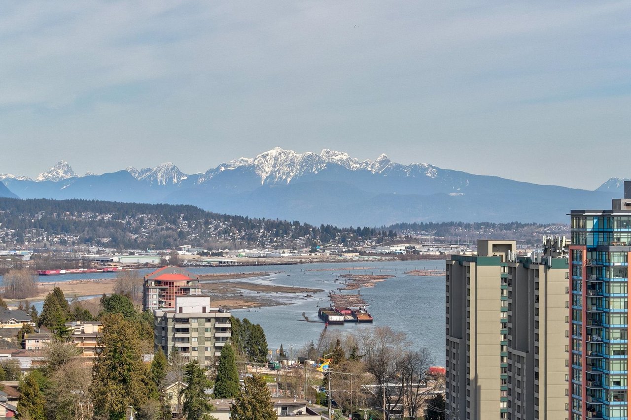 1702-320 Royal Avenue, New Westminster