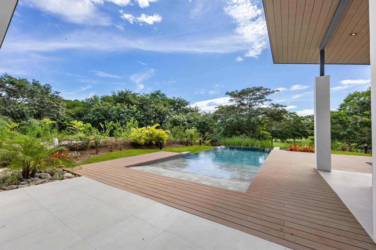 Modern Tropical Golf Villa, Flamingo, Guanacaste