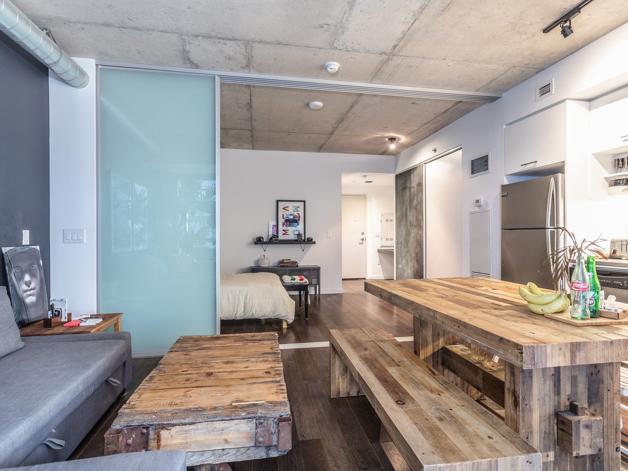RIVER CITY II OVERSIZED SUITE