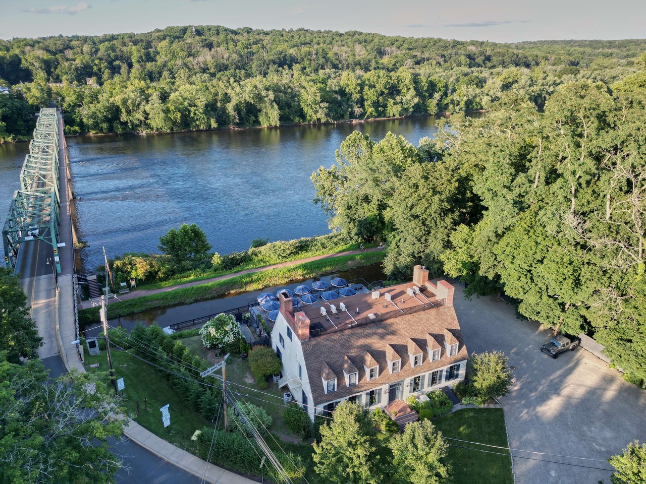 Floating Dreams: Reimagining Real Estate on the Water