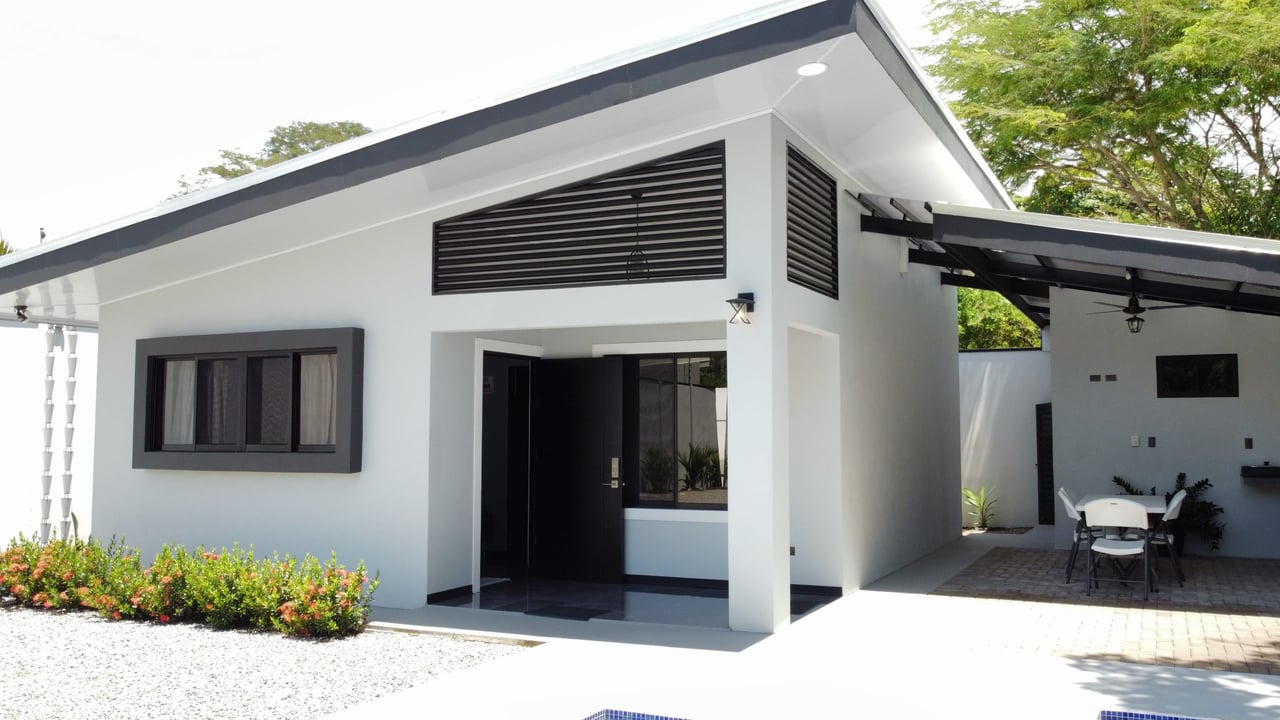 Residence in Bahía Ballena: Expansion Opportunity and Privileged Location